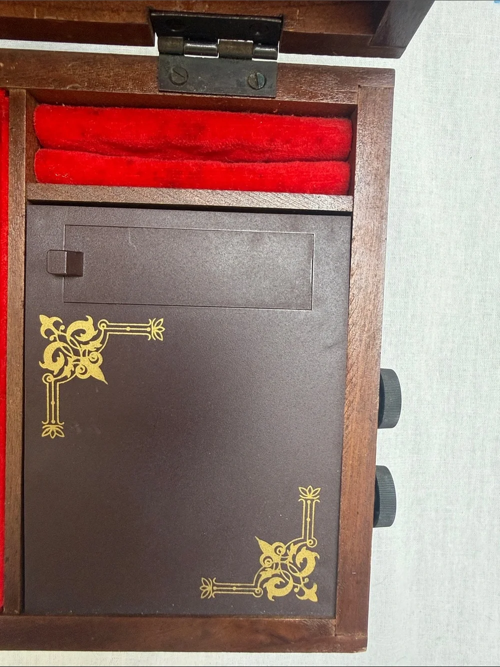 Vintage AM Radio Jewelry Box